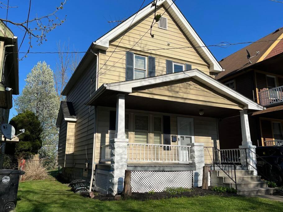 Апартаменты Trendy In Tremont, Cle Кливленд Экстерьер фото