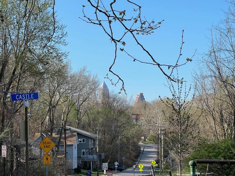 Апартаменты Trendy In Tremont, Cle Кливленд Экстерьер фото